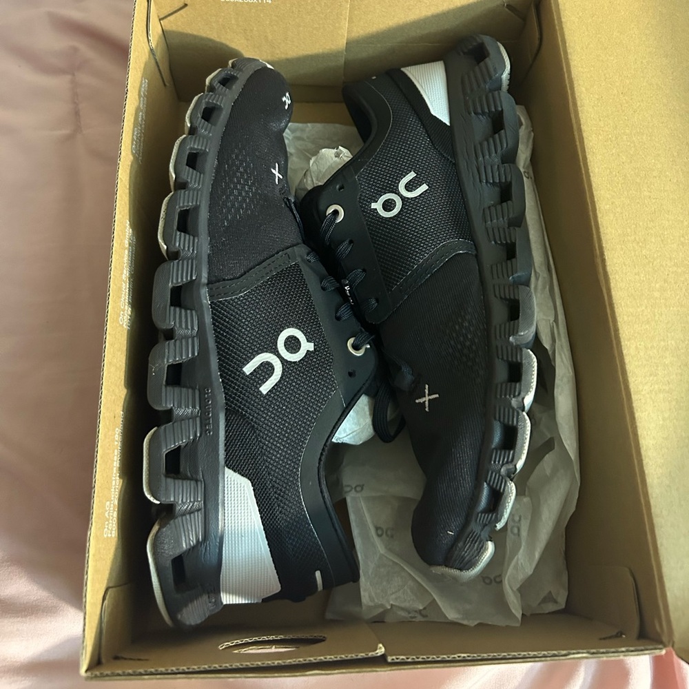 EUC On Running “Cloud X3” Running Shoes